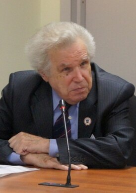 Юрий Михайлович Баженов