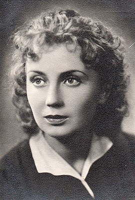 Елена Добронравова